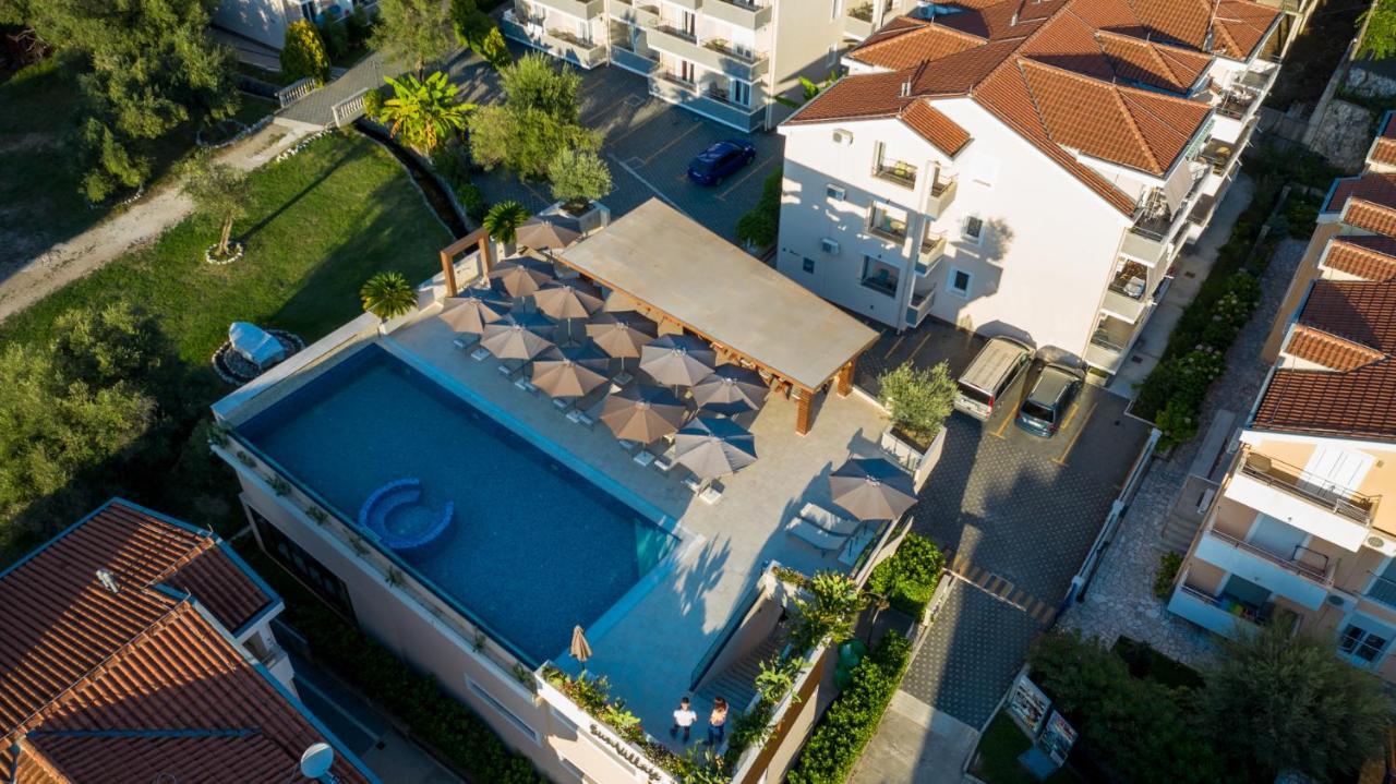 Sun Village Aparthotel Herceg Novi Exterior photo