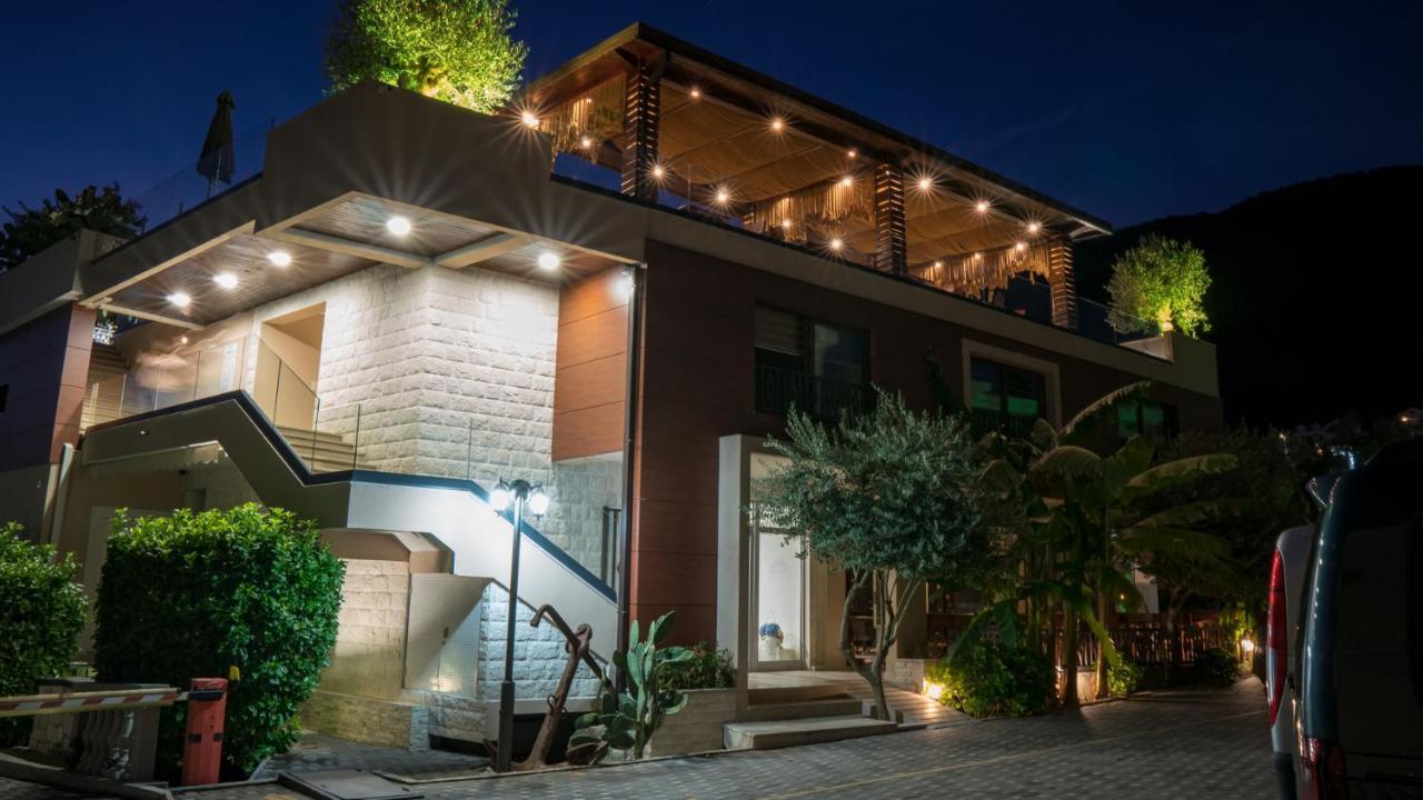 Sun Village Aparthotel Herceg Novi Exterior photo