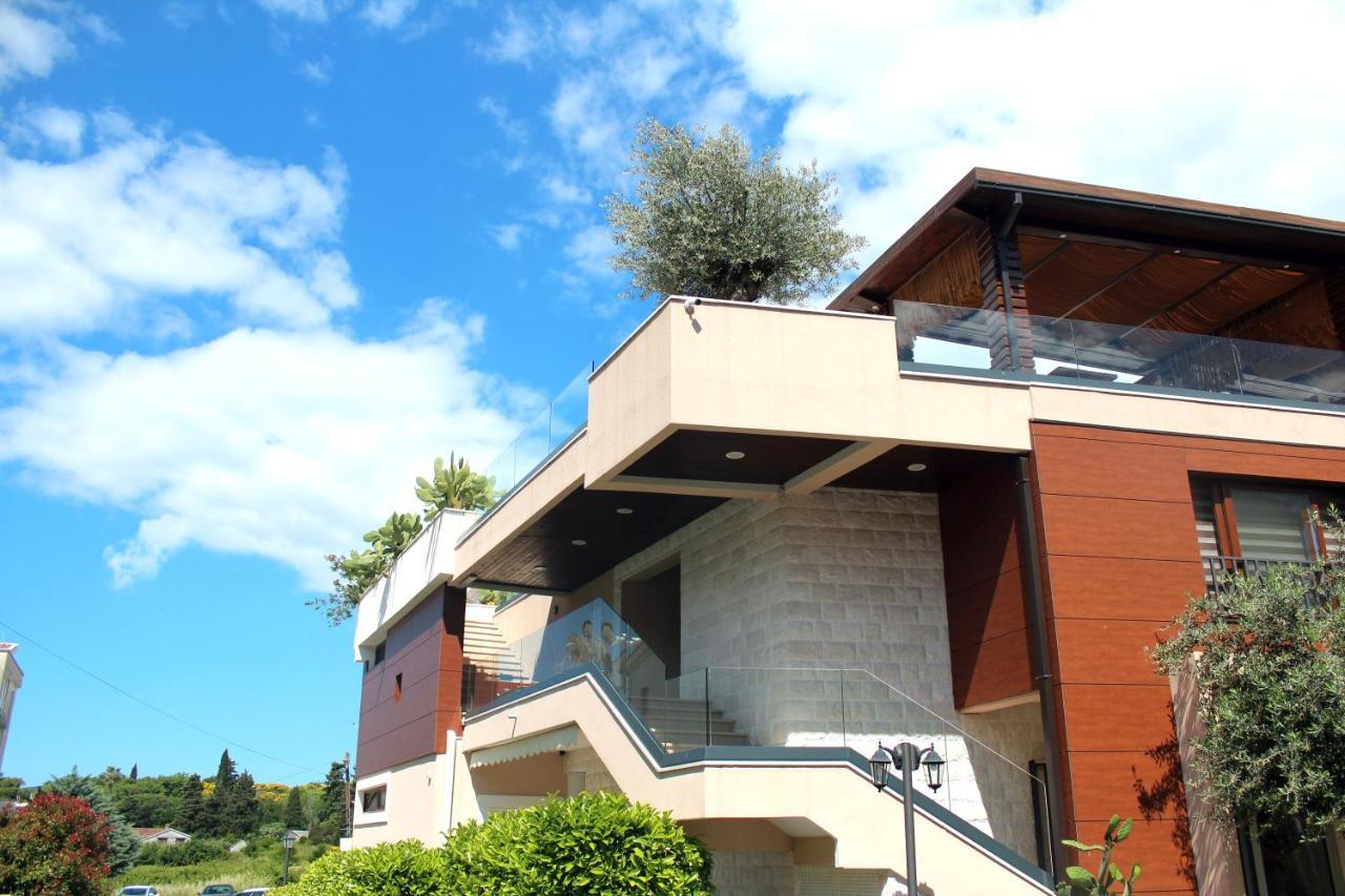 Sun Village Aparthotel Herceg Novi Exterior photo