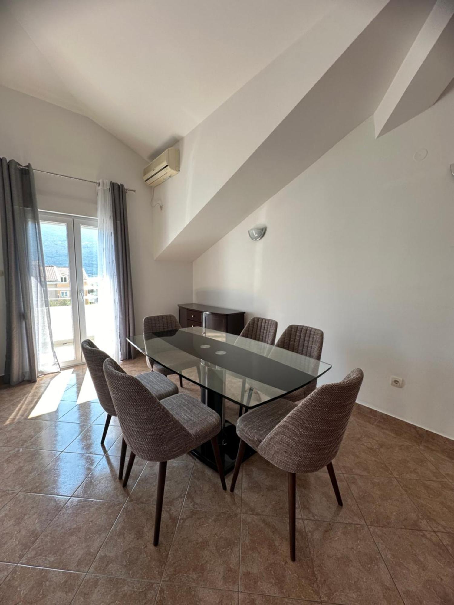 Sun Village Aparthotel Herceg Novi Exterior photo