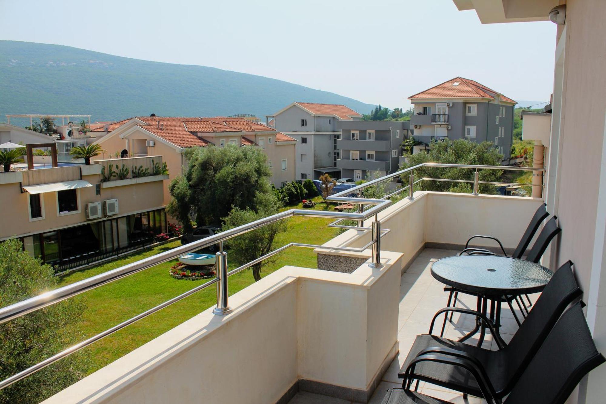 Sun Village Aparthotel Herceg Novi Room photo