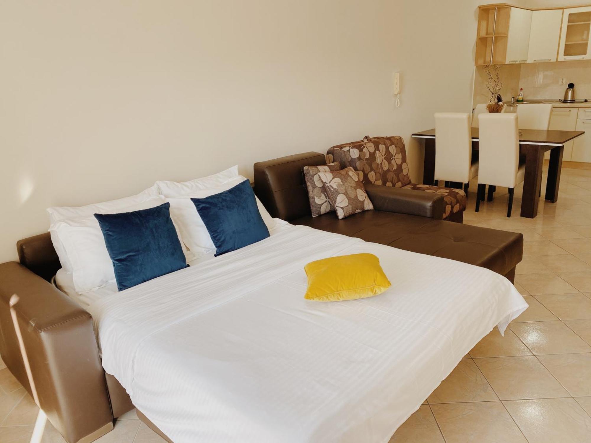 Sun Village Aparthotel Herceg Novi Room photo