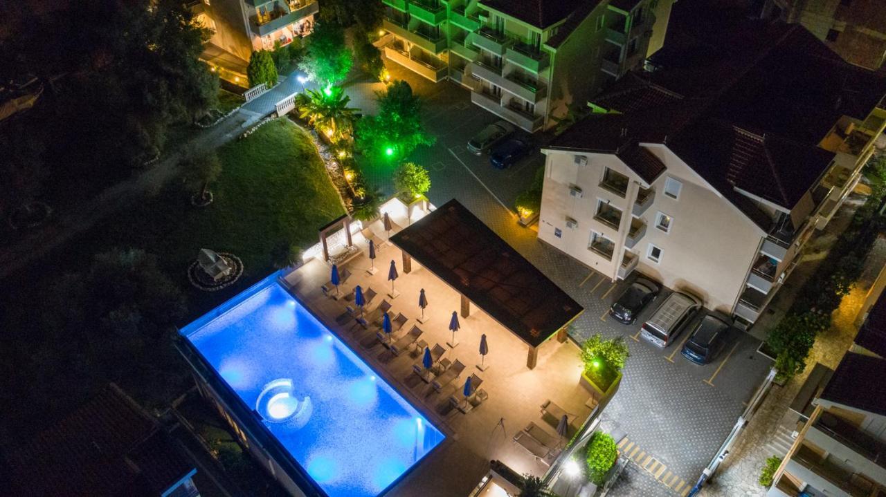 Sun Village Aparthotel Herceg Novi Exterior photo